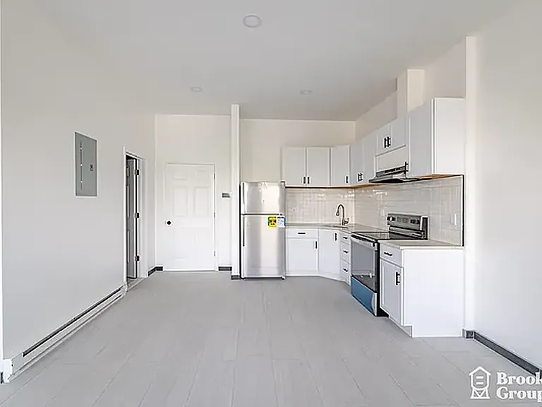 610 E 16th St #2 — Photo 6