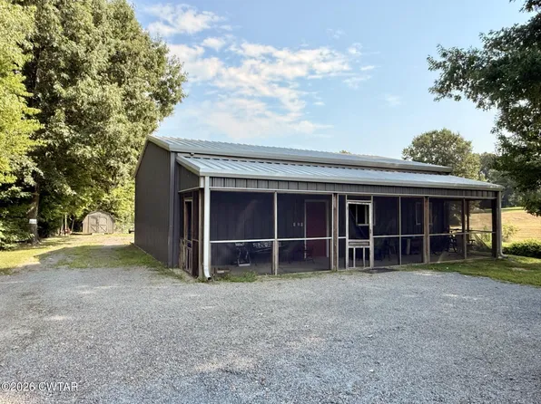 1100 Cobb Rd, Newbern, TN 38059