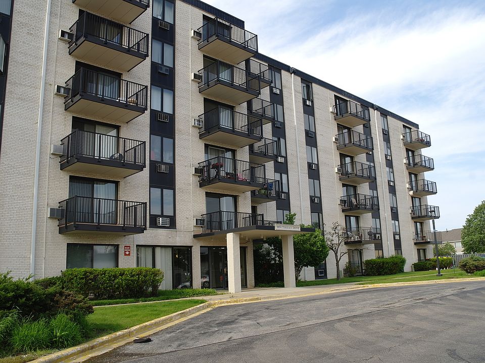 1st image of 9074 W Terrace Dr APT 2G