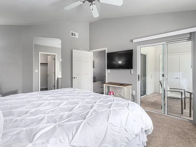 10401 N 52nd St #229 — Photo 14