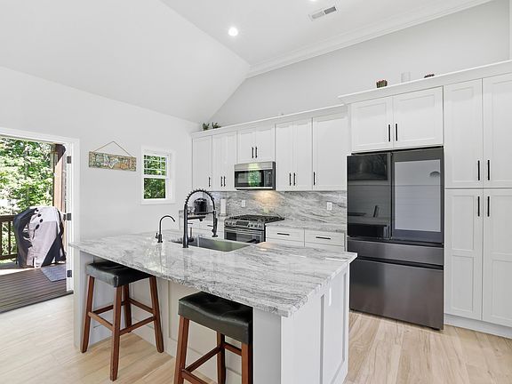 5th image of 5834 Caney Ridge Cir
