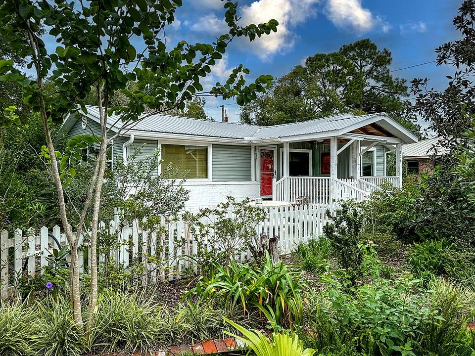1st image of 121 Avenue D
