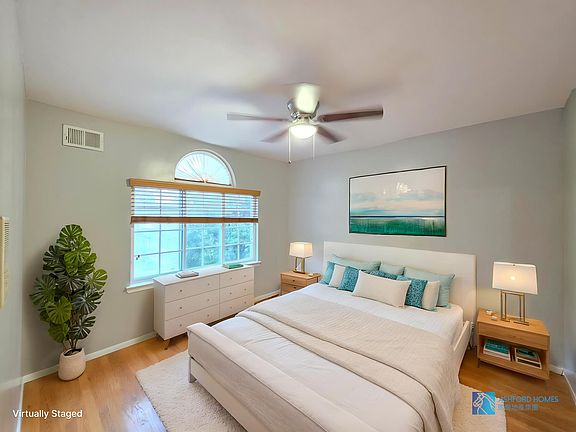 5th image of 43 Redgrave Ave #2