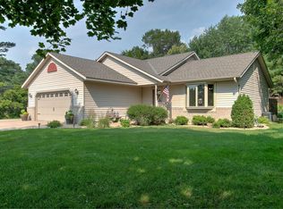 2960 E Rum River Dr S, Cambridge, MN 55008
