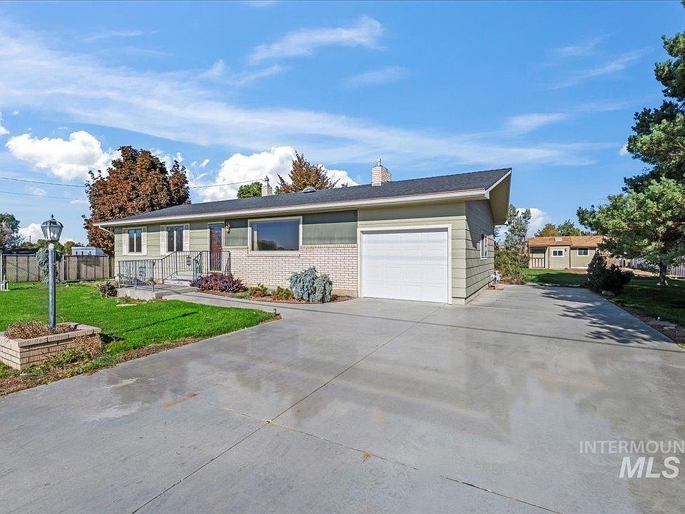 1st image of 666 E Idaho Blvd