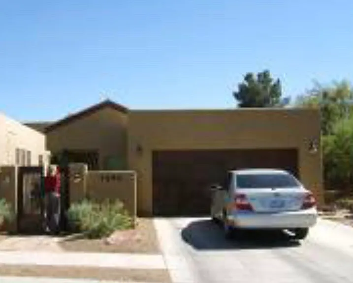 1382 E English Ivy Ct — Photo 3