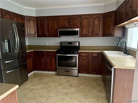 5th image of 26 Forestwood Dr