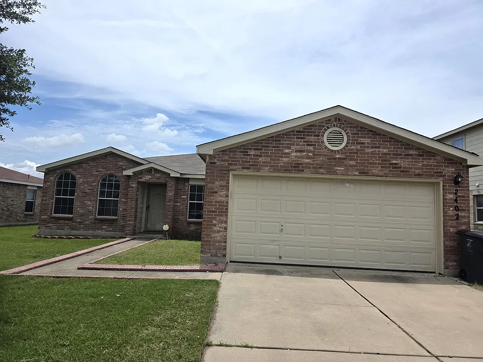 2402 Mikulec Dr