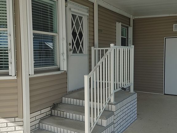 3rd image of 7629 Chasta Rd
