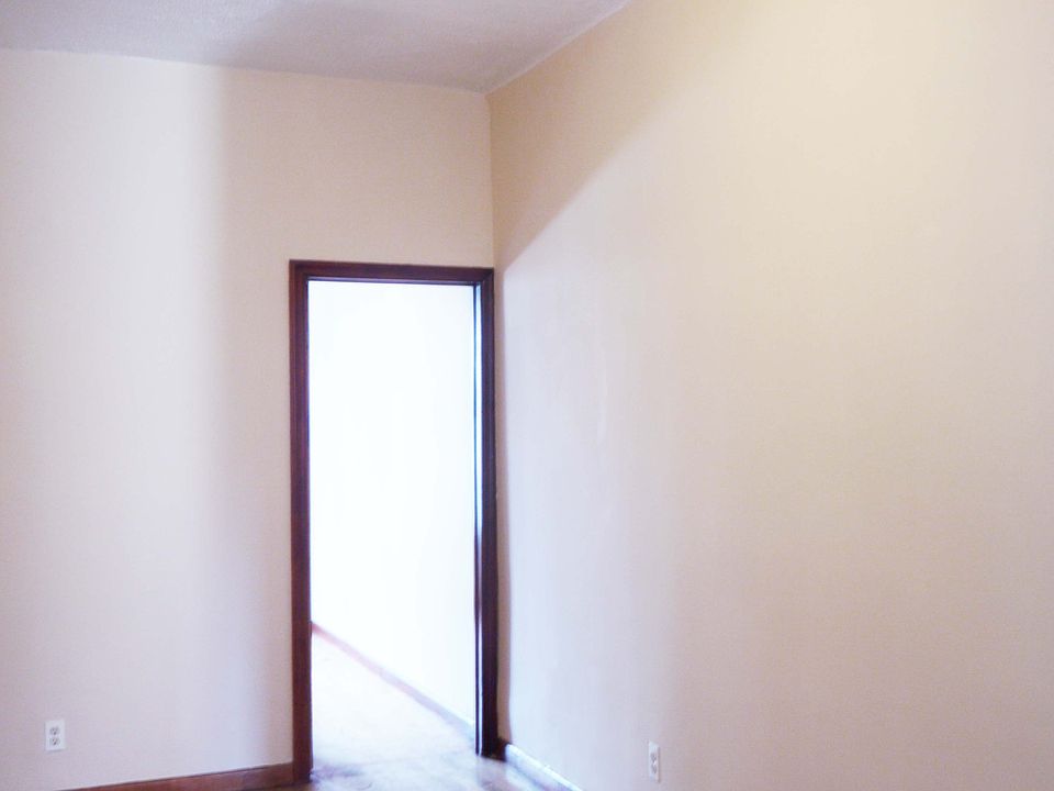 1st image of 584 Lincoln Pl APT 2L
