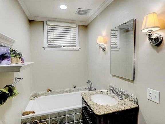 3rd image of 43-45 Chapin Ave #1
