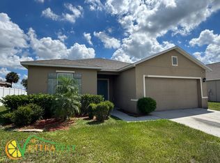 1100 Brenton Manor Dr, Winter Haven, FL 33881