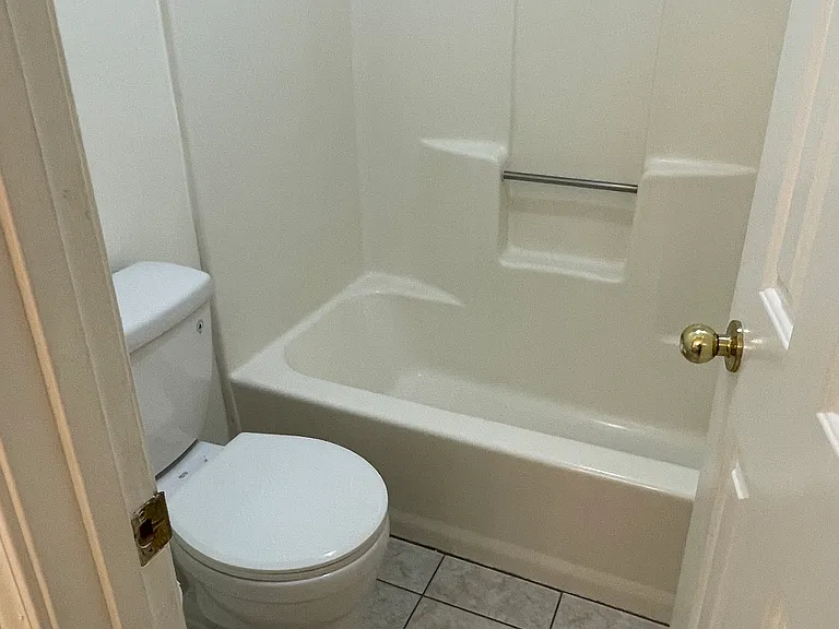 2131 Hutton Dr — Photo 18