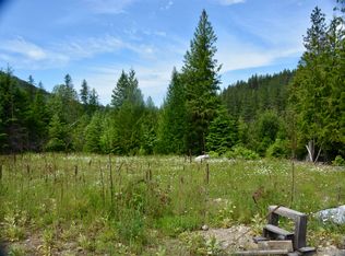 889 Mirror Lake Rd, Sagle, ID 83860