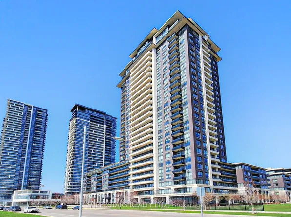 15 Water Walk Dr #1105, Markham, ON L6G 0G2