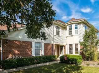153 E Fabish Dr, Buffalo Grove, IL 60089