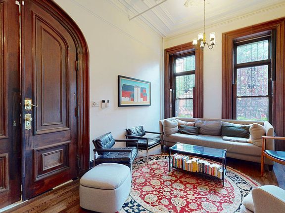 2nd image of 28 E 126th St #1
