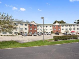 3021 Shore Dr APT 311, Marinette, WI 54143