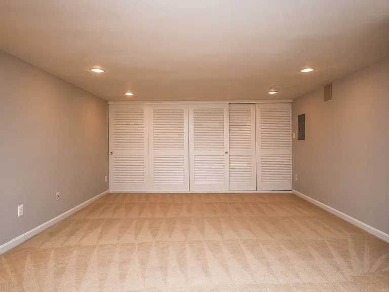 1211 Vinita Ln — Photo 47