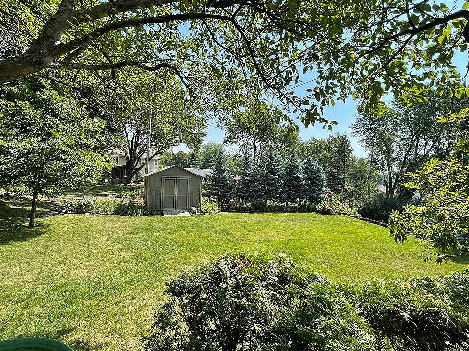 2nd image of 166 Juniper Ln