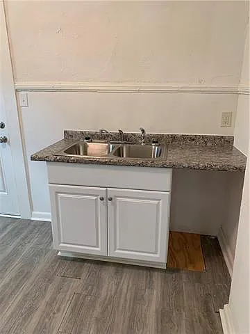 3100 Orleans Ave — Photo 5