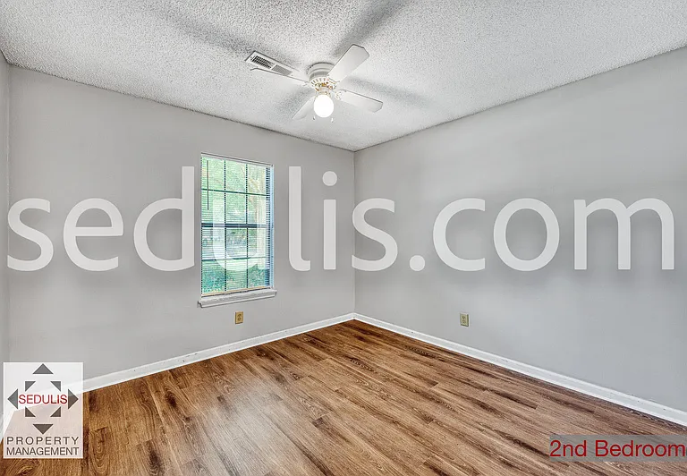 801 Temple Rd #A — Photo 25