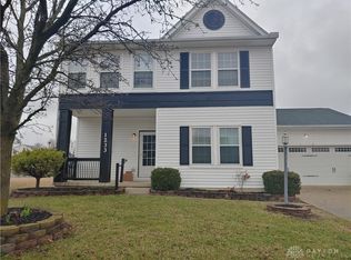 1233 Sunset Dr, Englewood, OH 45322