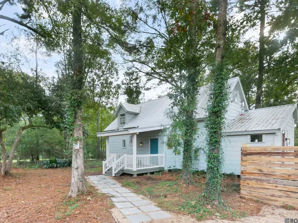 10772 Jacock Rd, Saint Francisville, LA 70775