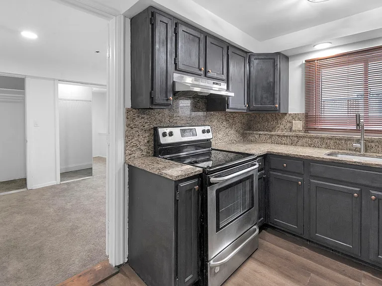 173 Paterson Ave — Photo 7