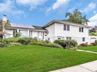 4571 Merrick Rd, Massapequa, NY 11758