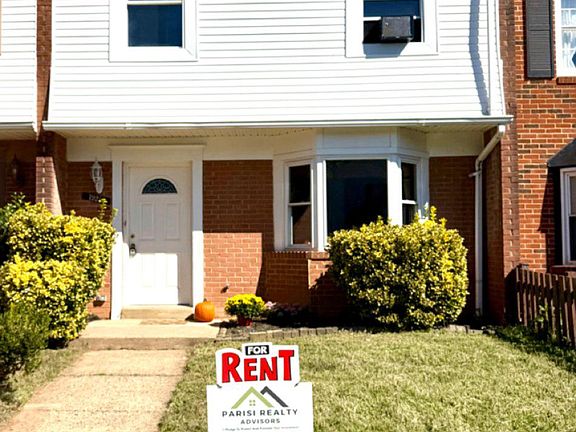 2nd image of 7921 Meadow Ct