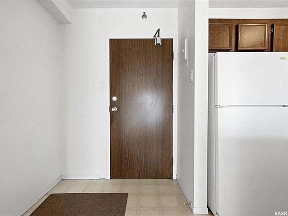 4th image of UNIT 214-4045 Rae STREET