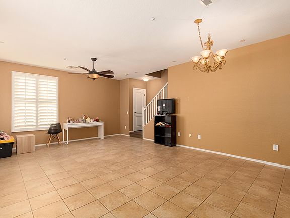 5th image of 4717 E Red Oak Ln Unit 102
