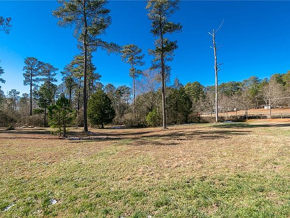 2nd image of 417 Fox Valley Dr Lot 26