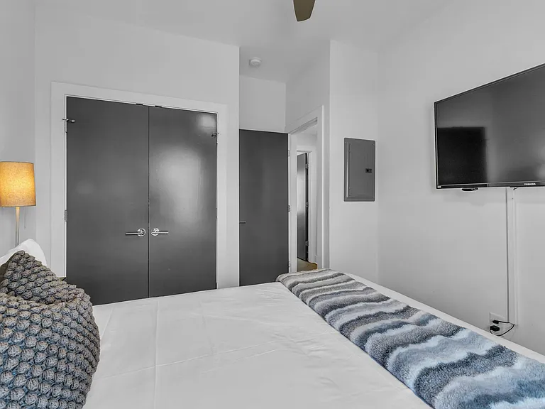 78 Evanston Ave — Photo 13