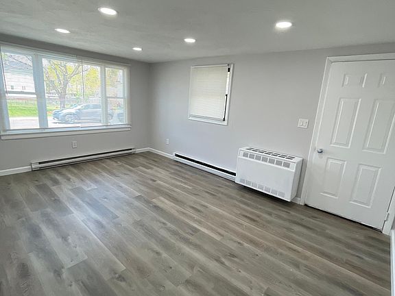 3rd image of 236 Lake St #A