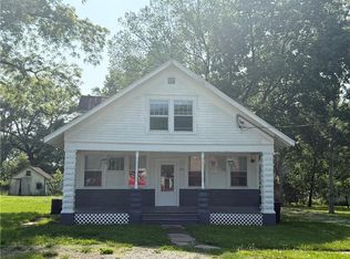 347 Walnut St, Kidder, MO 64649
