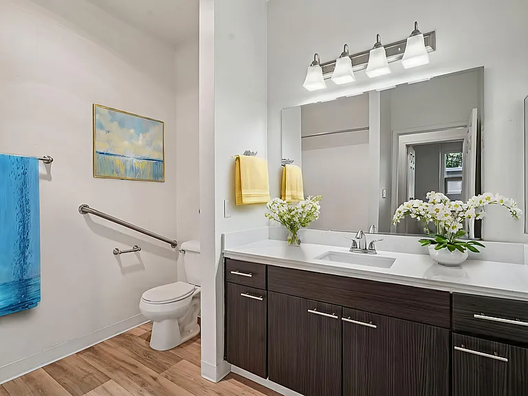 Thorncroft Farms Apartments — Photo 4