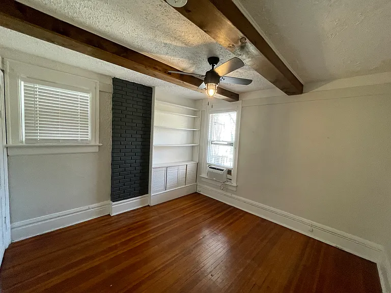 1142 N Washington St #4 — Photo 8