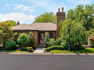 1375 La Rochelle Dr, Upper Arlington, OH 43221