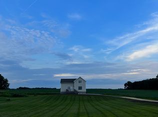 205 W Dunkerton Rd, Cedar Falls, IA 50613