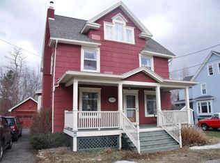 4125 Prospect St, Williamson, NY 14589
