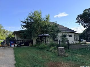 12 3rd St E, Willow Bunch, SK S0H4K0