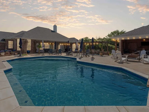 101 Ruth Ct, Aledo, TX 76008