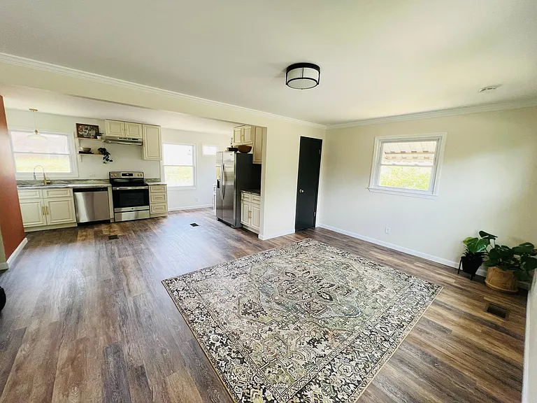 3619 Orchard St — Photo 7