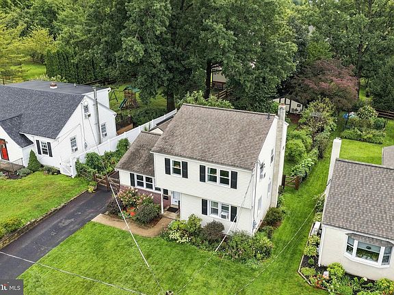 4th image of 103 Dill Ave