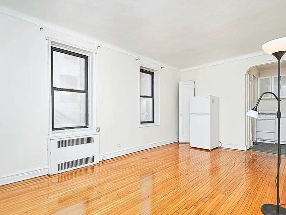 3rd image of 195 Underhill Ave #5D