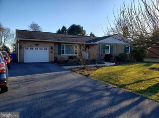 6091 Chambers Hill Rd, Harrisburg, PA 17111