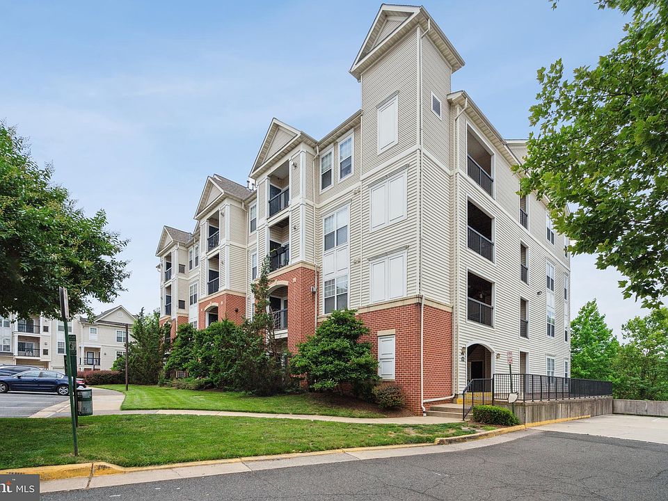 1st image of 11352 Aristotle Dr #7-105