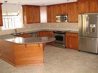 2nd image of 52 Avenida Grande
